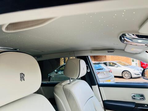 Rolls-Royce Phantom view 81