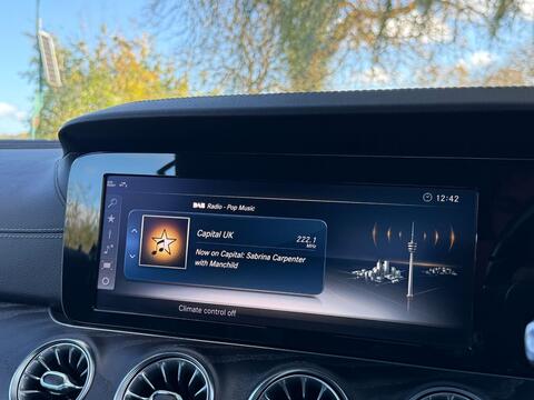Mercedes-Benz E Class view 44