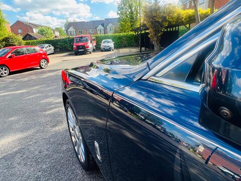 Rolls-Royce Phantom view 45