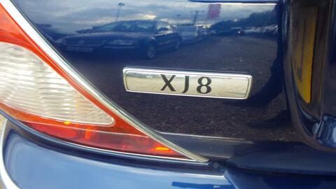 Jaguar XJ view 41