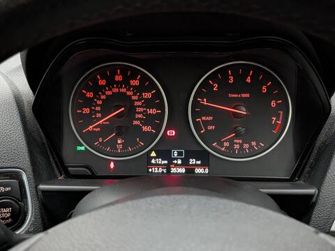 BMW 1 Series view 24
