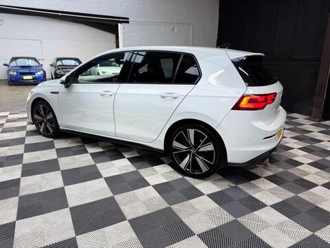 Volkswagen Golf view 5