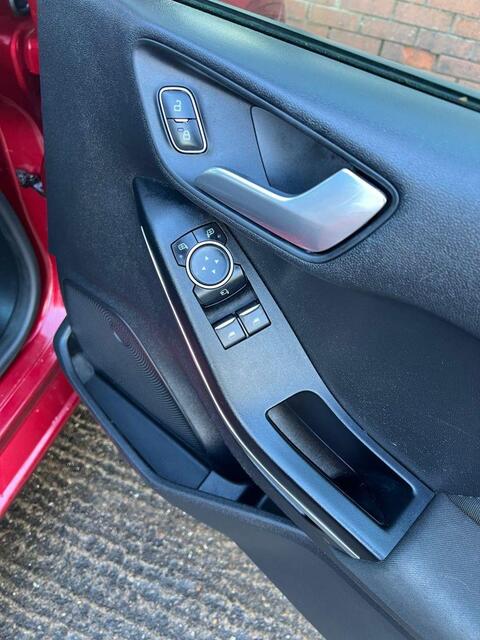 Ford Fiesta view 23
