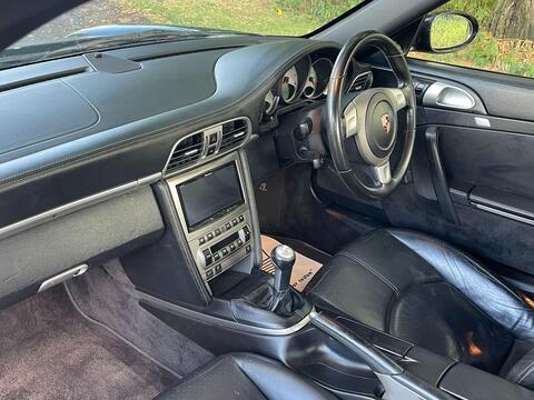 Porsche 911 view 10