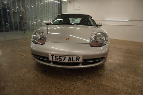 Porsche 911 view 39