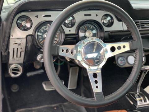 Ford Mustang view 29