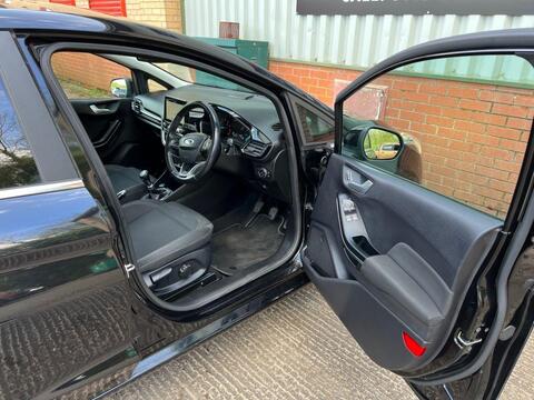 Ford Fiesta view 9