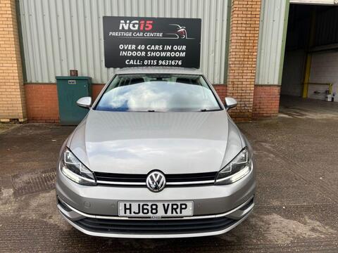 Volkswagen Golf view 6