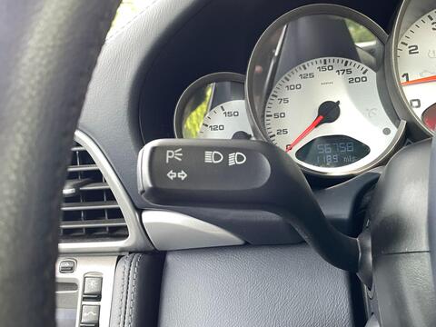 Porsche 911 view 22