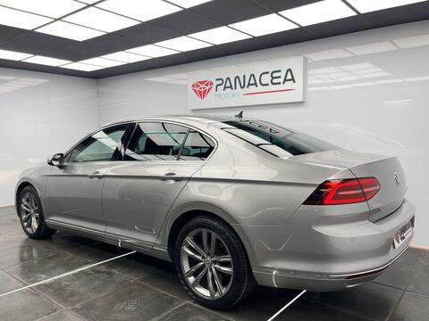 Volkswagen Passat view 27