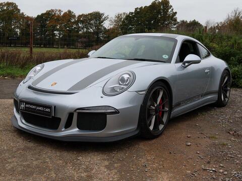 Porsche 911 view 23