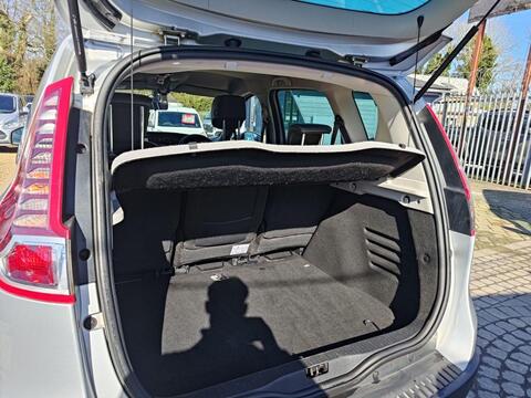 Renault Scenic view 29