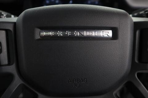 Land Rover Defender view 33