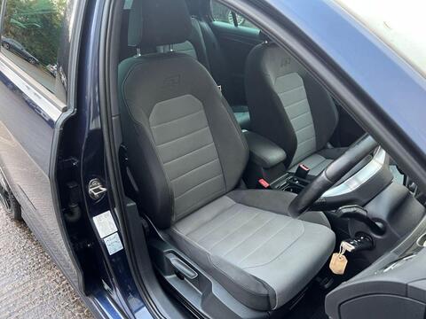 Volkswagen Golf view 8