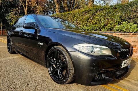 BMW 5 Series view 3