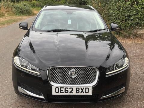 Jaguar XF view 5