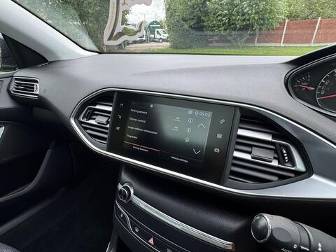 Peugeot 308 view 20
