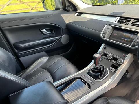 Land Rover Range Rover Evoque view 29