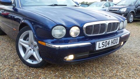 Jaguar XJ view 35