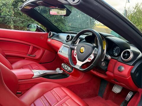 Ferrari California view 30