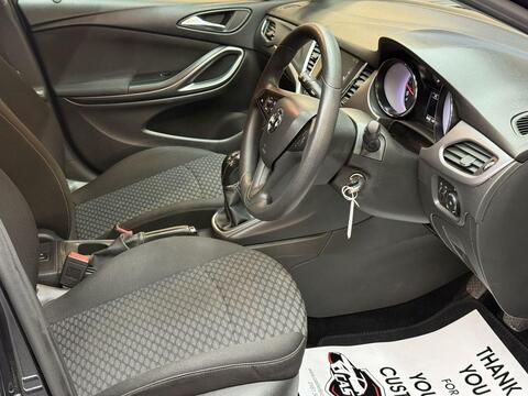 Vauxhall Astra view 33