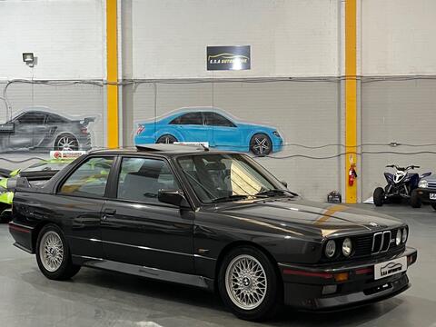 BMW M3 view 3