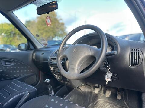 Citroen Saxo view 14