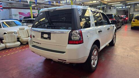 Land Rover Freelander view 35