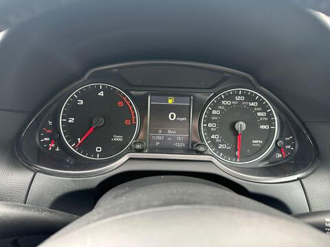 Audi Q5 view 14