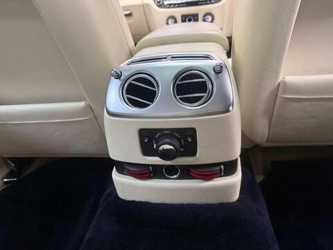 Rolls-Royce Ghost view 34