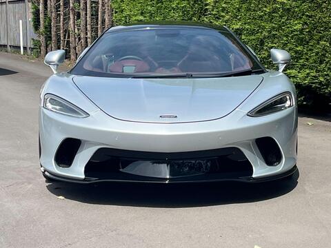 Mclaren GT view 3