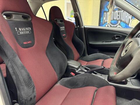Mitsubishi Lancer view 33