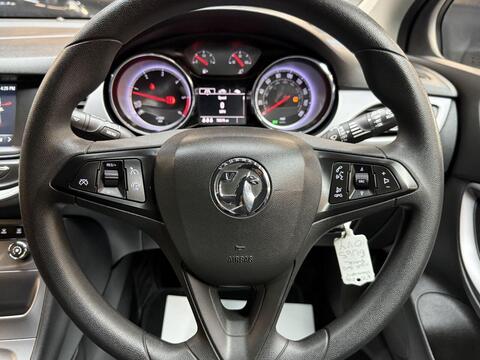 Vauxhall Astra view 14