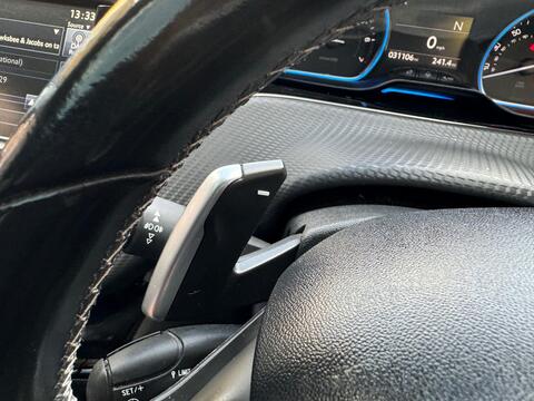 Peugeot 2008 view 32