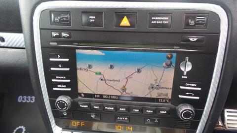 Porsche Cayenne view 11