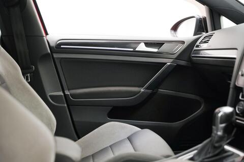 Volkswagen Golf view 18