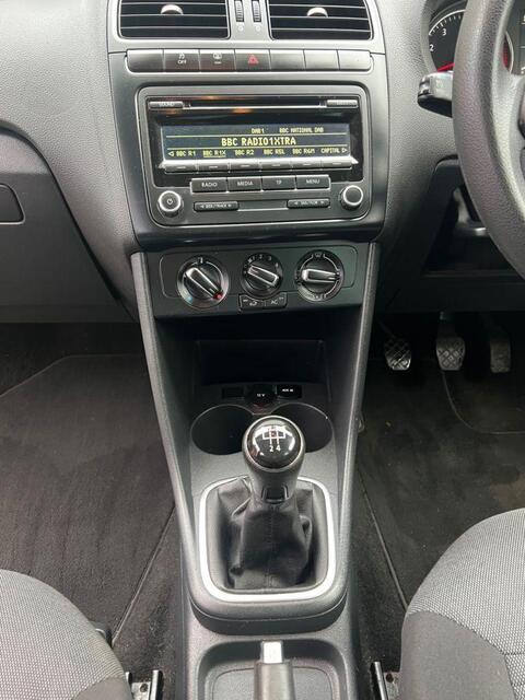 Volkswagen Polo view 18