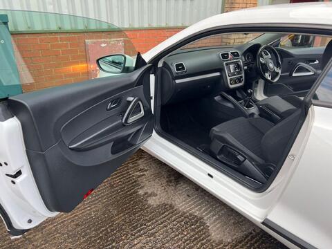 Volkswagen Scirocco view 11