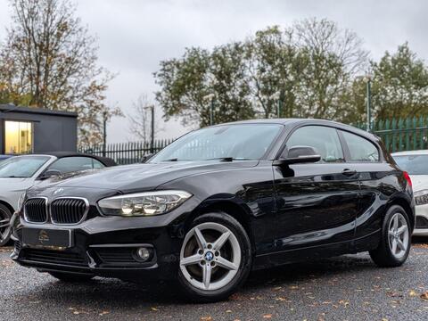 BMW 1 Series view 4
