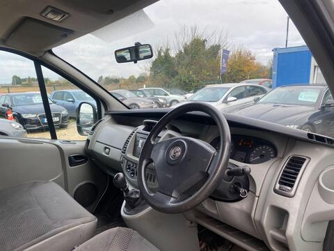 Vauxhall Vivaro view 12