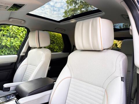 Land Rover Discovery view 11