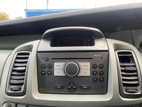 Vauxhall Vivaro view 14