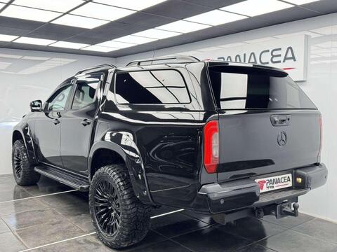 Mercedes-Benz X-Class view 2