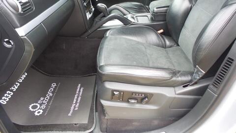 Porsche Cayenne view 20