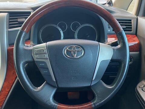 Toyota Alphard view 25