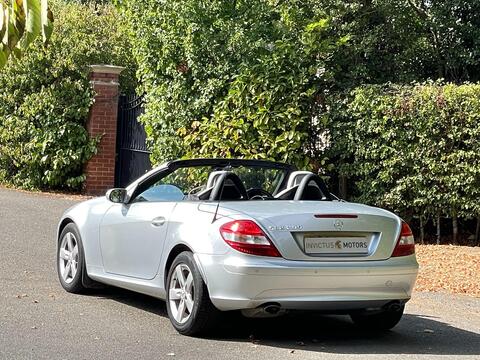 Mercedes-Benz SLK view 5