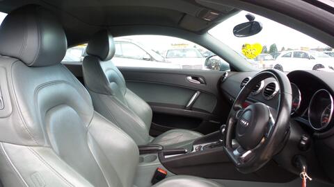 Audi TT view 6