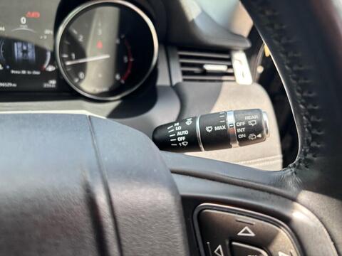 Land Rover Range Rover Evoque view 38