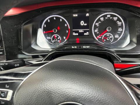 Volkswagen Polo view 23