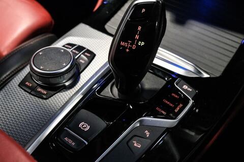 BMW X4 view 12